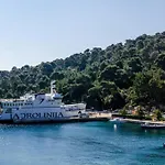 Tonka's Terrace Suđurađ