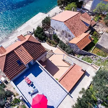 Tonka's Terrace Apartment Sudurad
